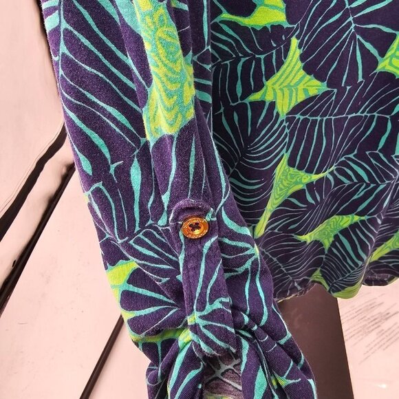 Lilly Pulitzer Tropical Top Size XS Green Palms Porter Henley Button Shirt - Picture 5 of 10